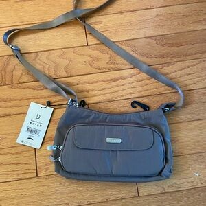 Baggallini Crossbody Bag in Grey/Brown